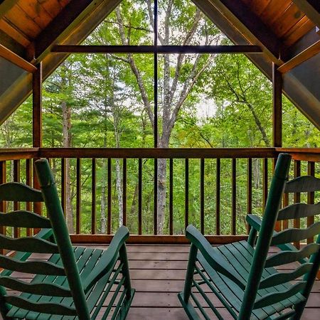 Gypsy Road - Privacy! Log Cabin With Hot Tub, Wifi, Directv And Arcade Sevierville Luaran gambar