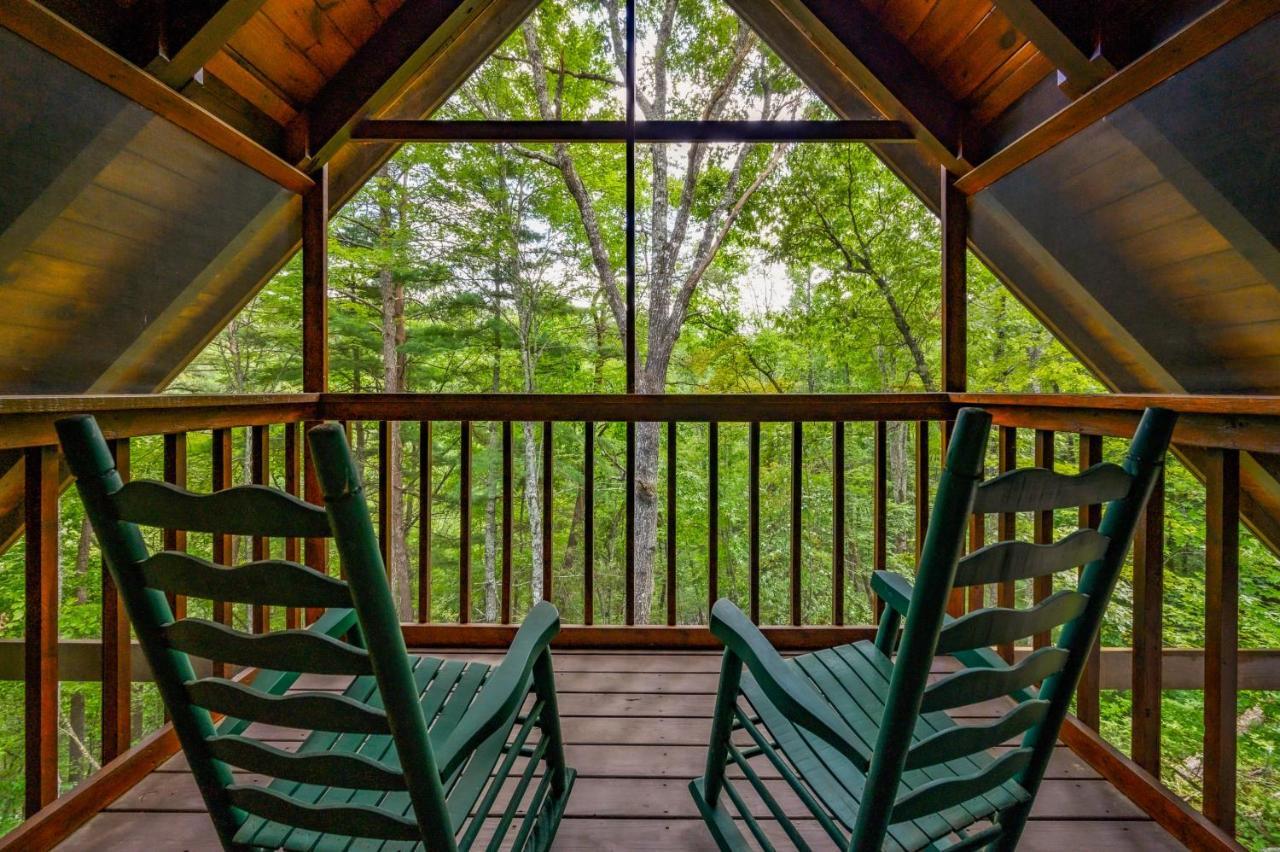 Gypsy Road - Privacy! Log Cabin With Hot Tub, Wifi, Directv And Arcade Sevierville Luaran gambar