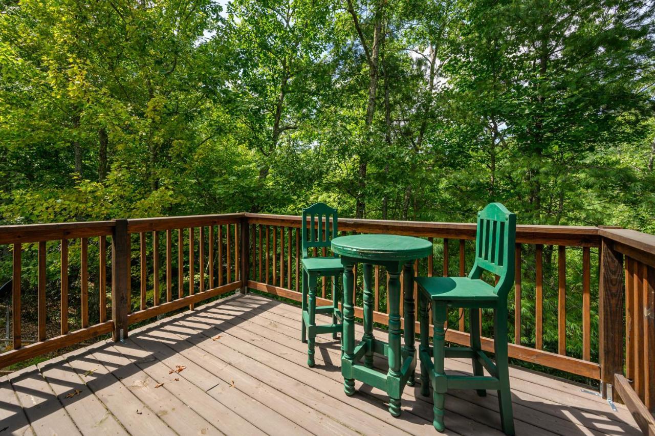 Gypsy Road - Privacy! Log Cabin With Hot Tub, Wifi, Directv And Arcade Sevierville Luaran gambar