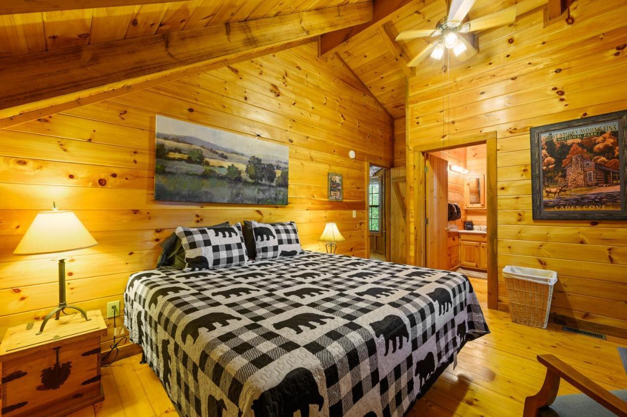 Gypsy Road - Privacy! Log Cabin With Hot Tub, Wifi, Directv And Arcade Sevierville Luaran gambar